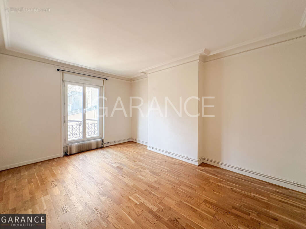 Appartement 83 m² à Paris-10e  - photo 8