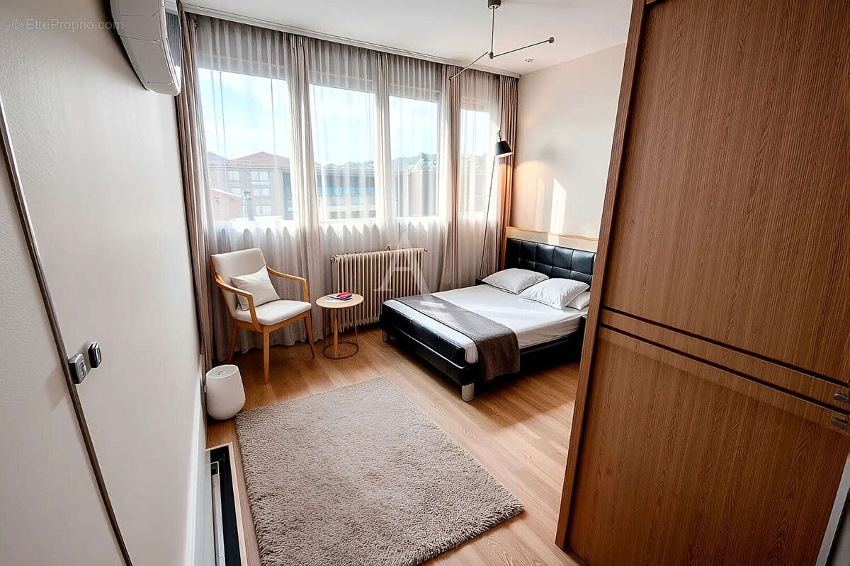 Appartement à CHATILLON