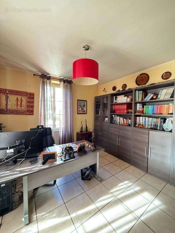 Maison Aire Sur L'adour 7 pièce(s) 200 m2 - photo 7