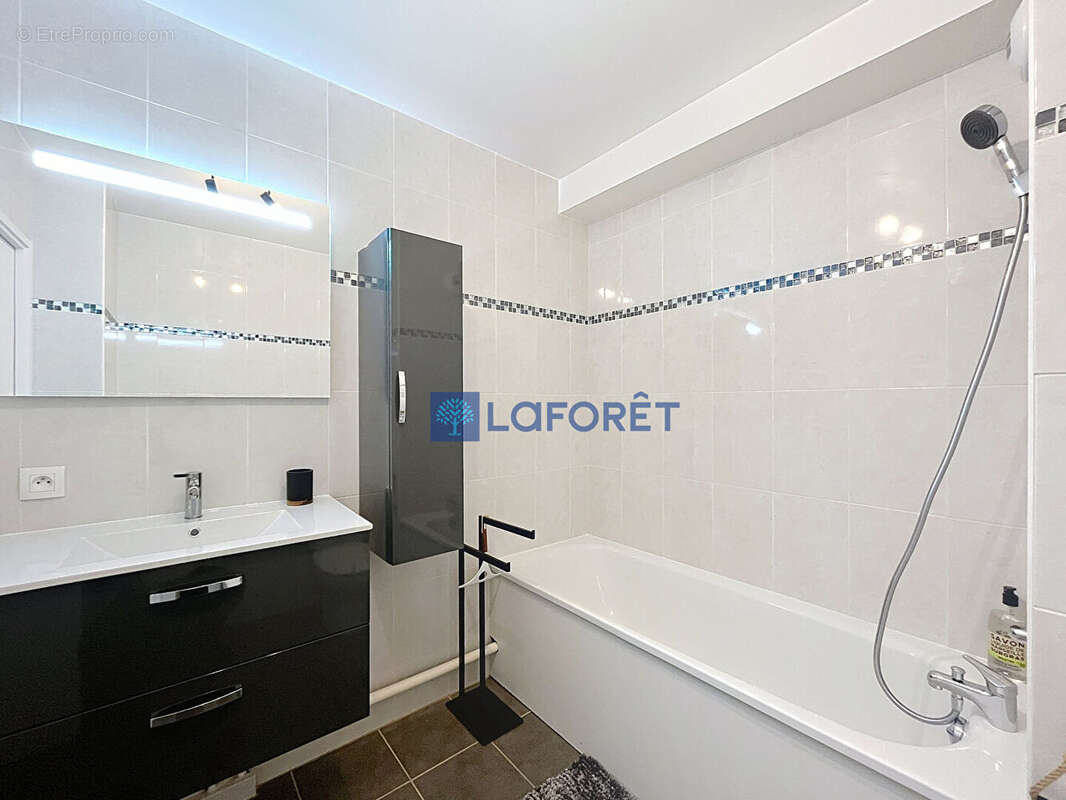 Appartement à LIEUSAINT