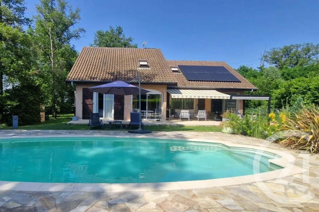 Maison 166 m² à Savigneux  - photo 14