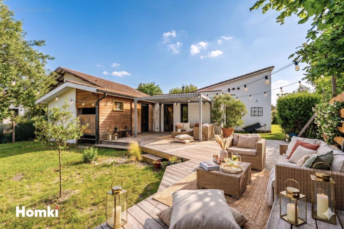 Maison à PARENTIS-EN-BORN