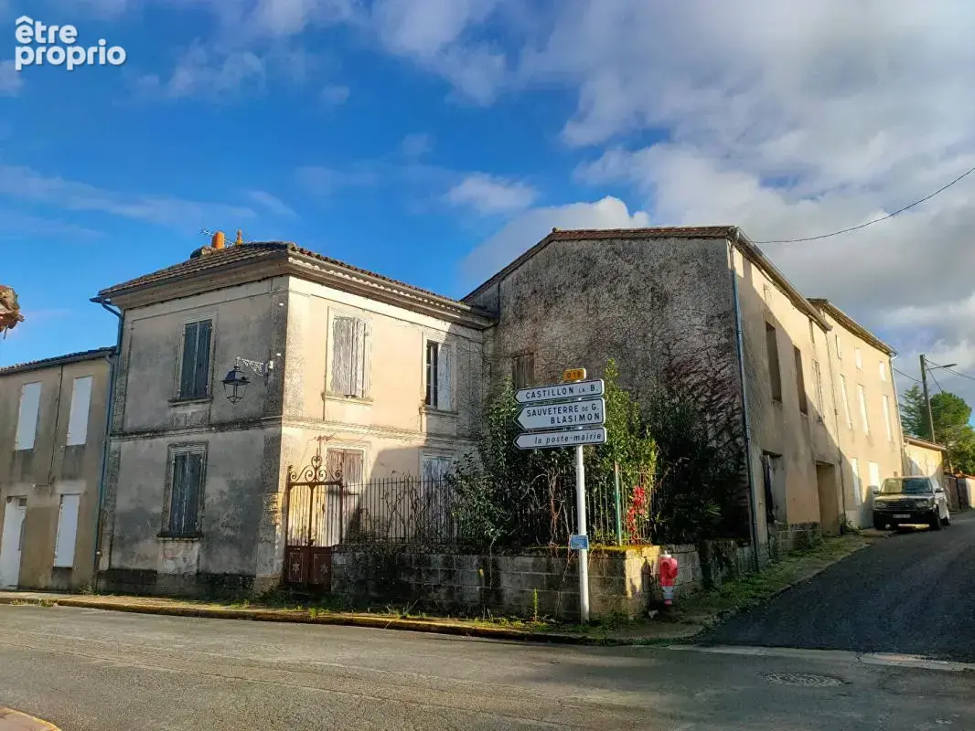 Maison à PUJOLS