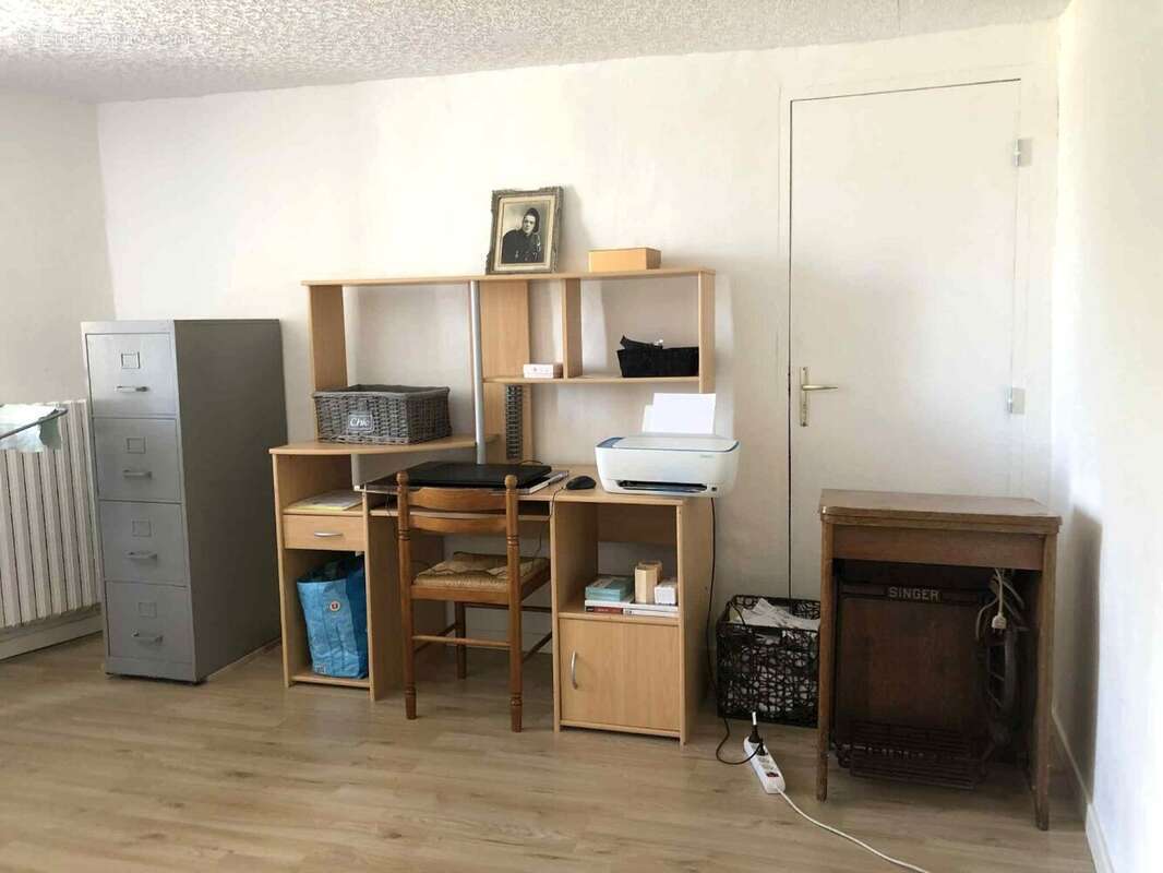 Maison à LA SALLE-DE-VIHIERS