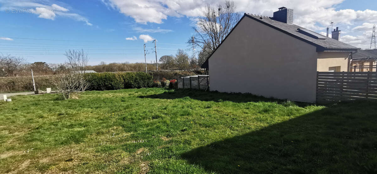 Terrain à BRUZ