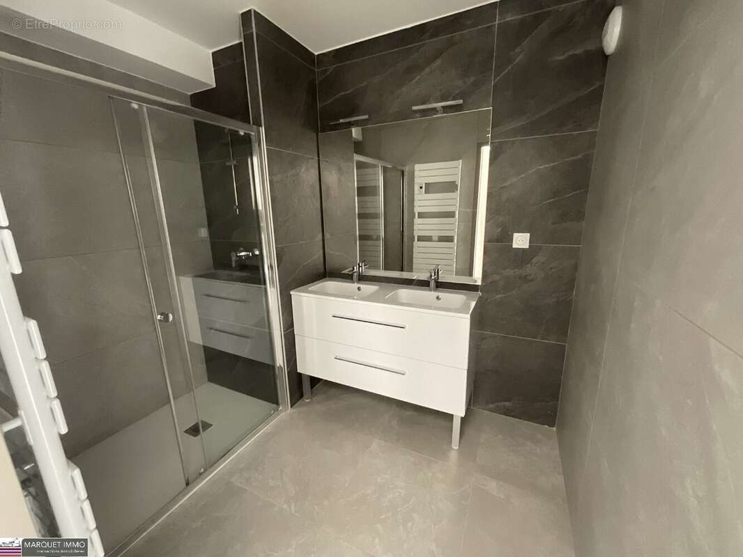 Appartement à BEZIERS