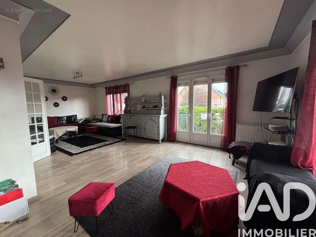 Photo 2 - Maison à LE PLESSIS-TREVISE