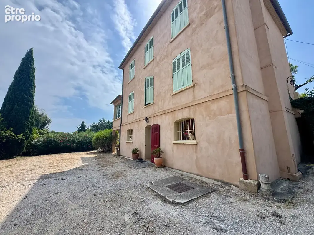 Bastide Liouquet La Ciotat 9 pièces - photo 2