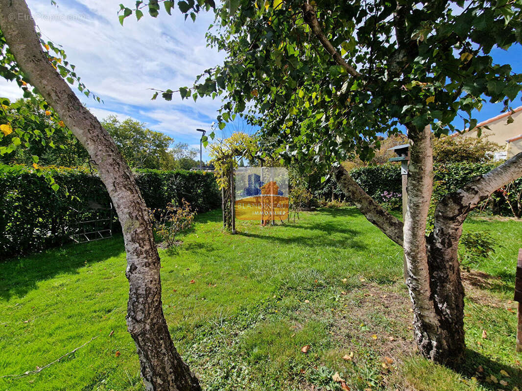 Maison à BOUGUENAIS
