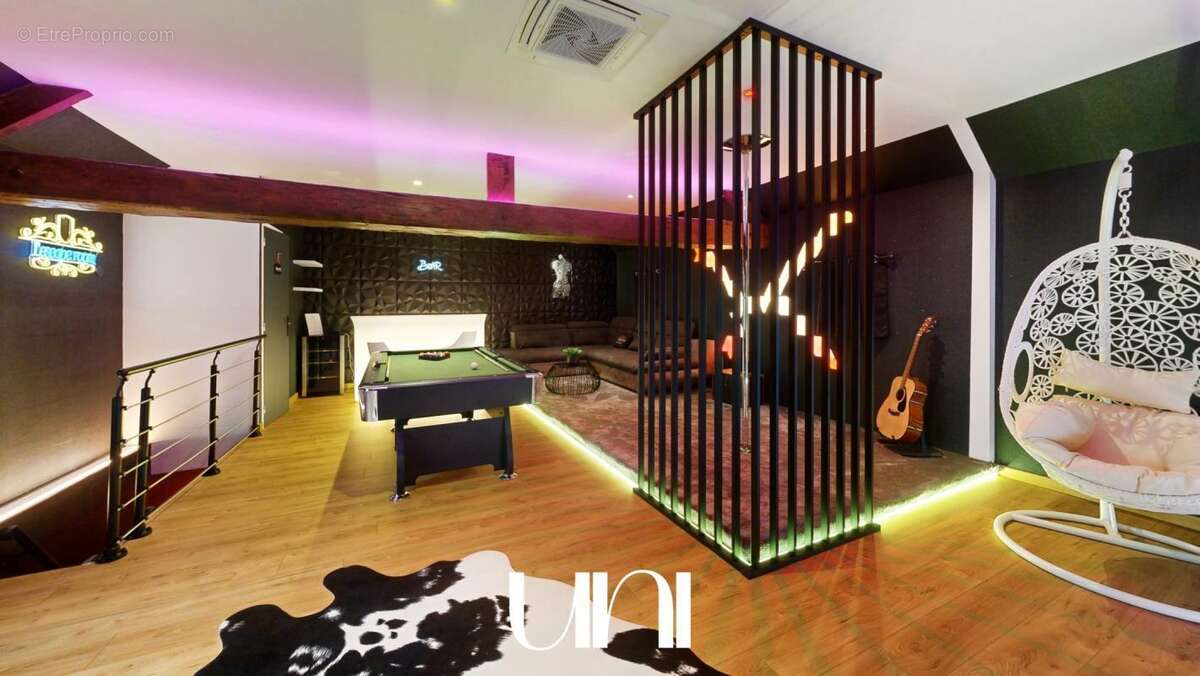 Maison à SAINT-MARTIN-DES-ENTREES