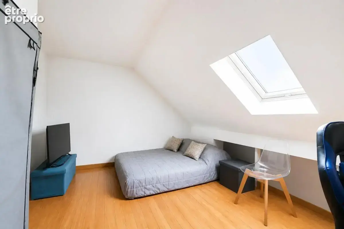 Maison de 5 pièces de 86 m² à Villepinte - photo 8