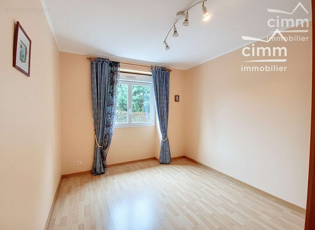 Maison 123 m² à Noyal-Chatillon-Sur-Seiche  - photo 5