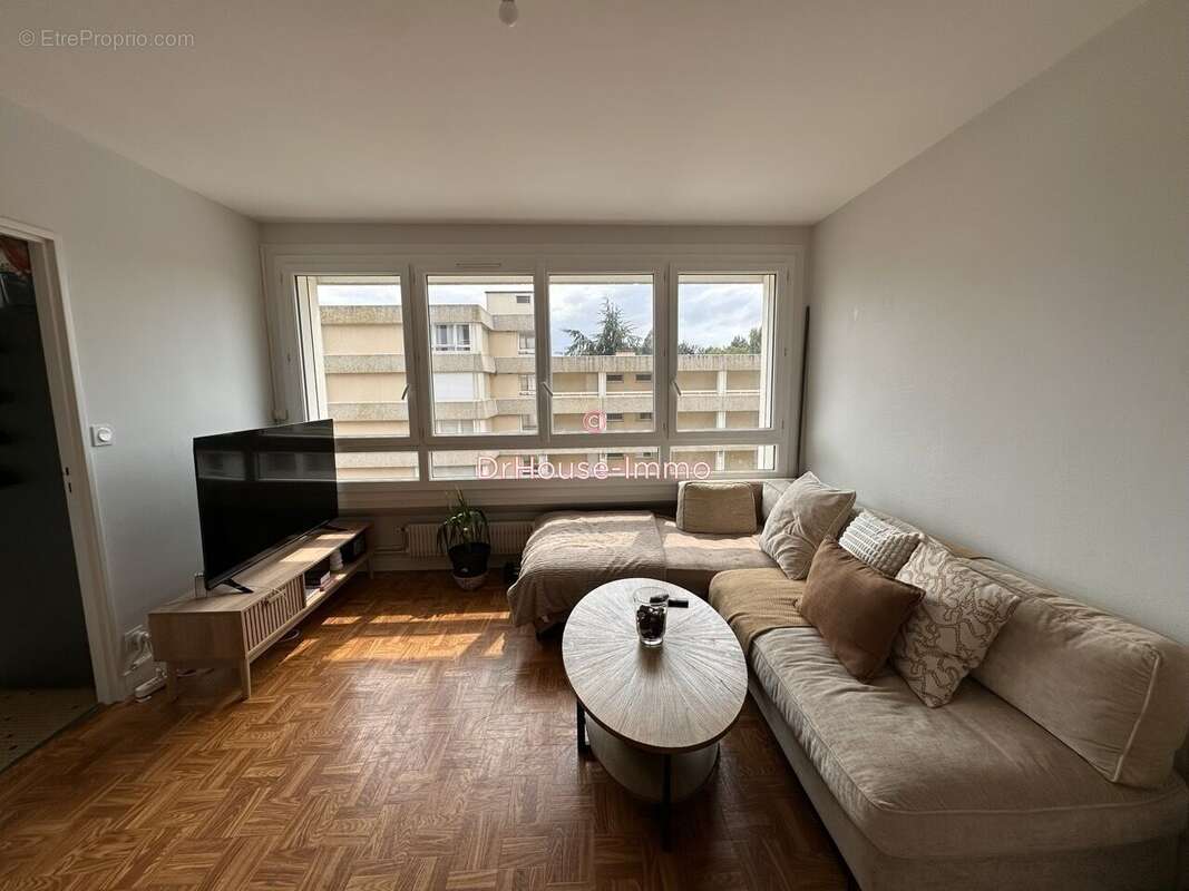 Appartement à HEROUVILLE-SAINT-CLAIR