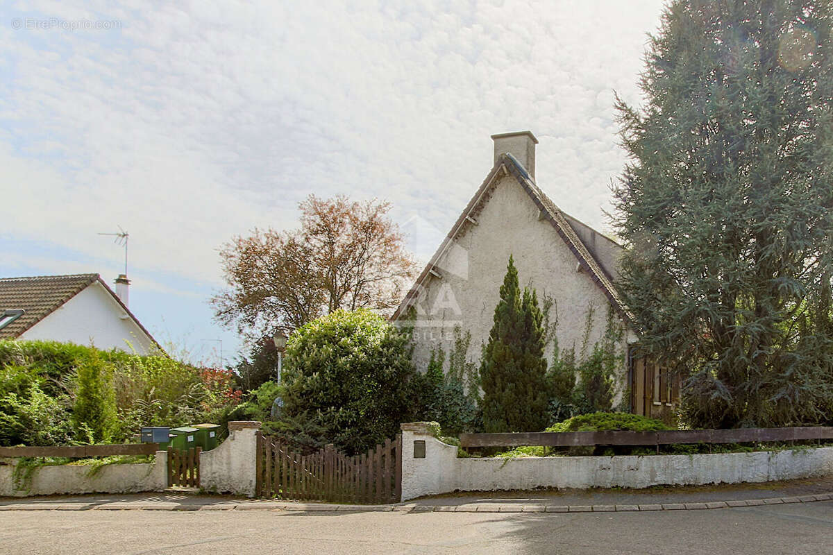Maison à BEYNES