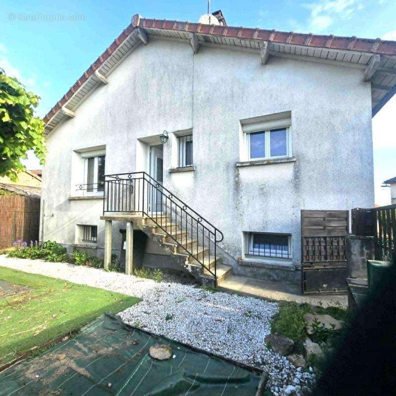Maison à BOSMIE-L'AIGUILLE