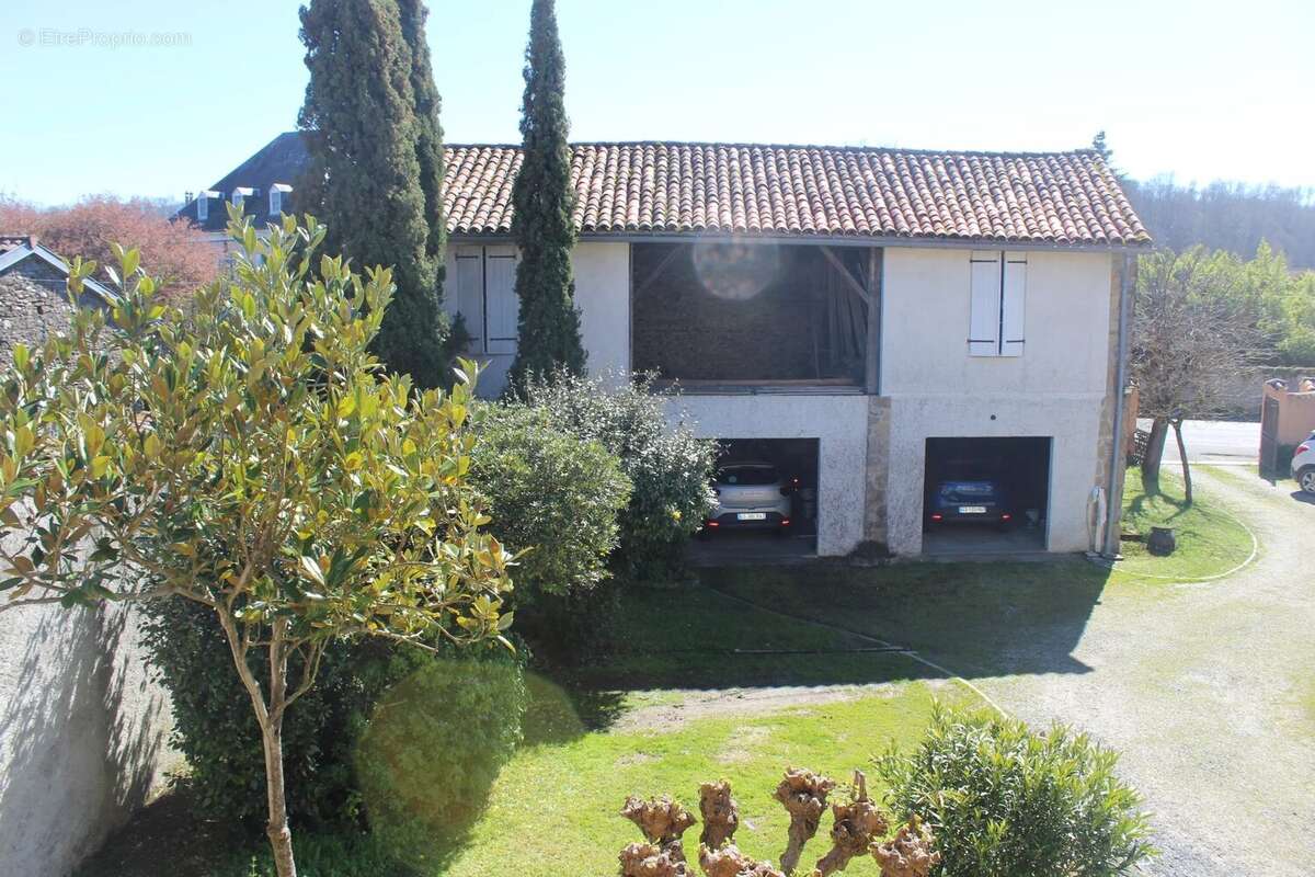 Maison à POINTIS-INARD