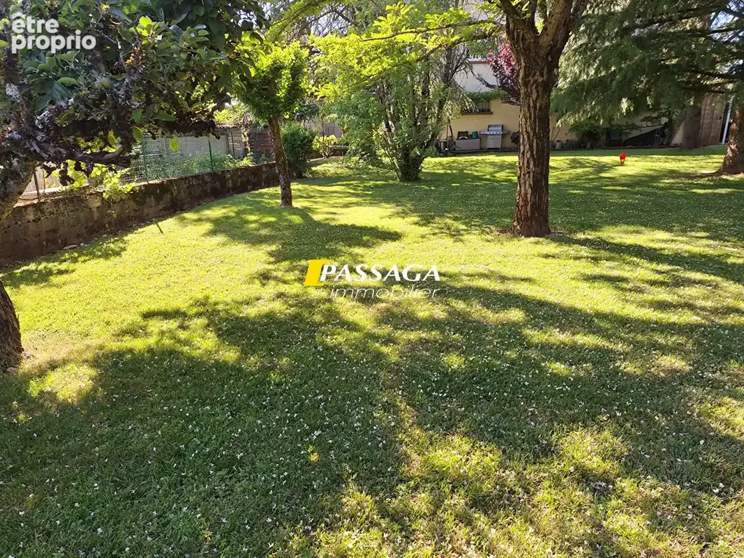 A VENDRE - Terrain constructible de 684 m² - SEBAZAC CONCOURES - photo 4