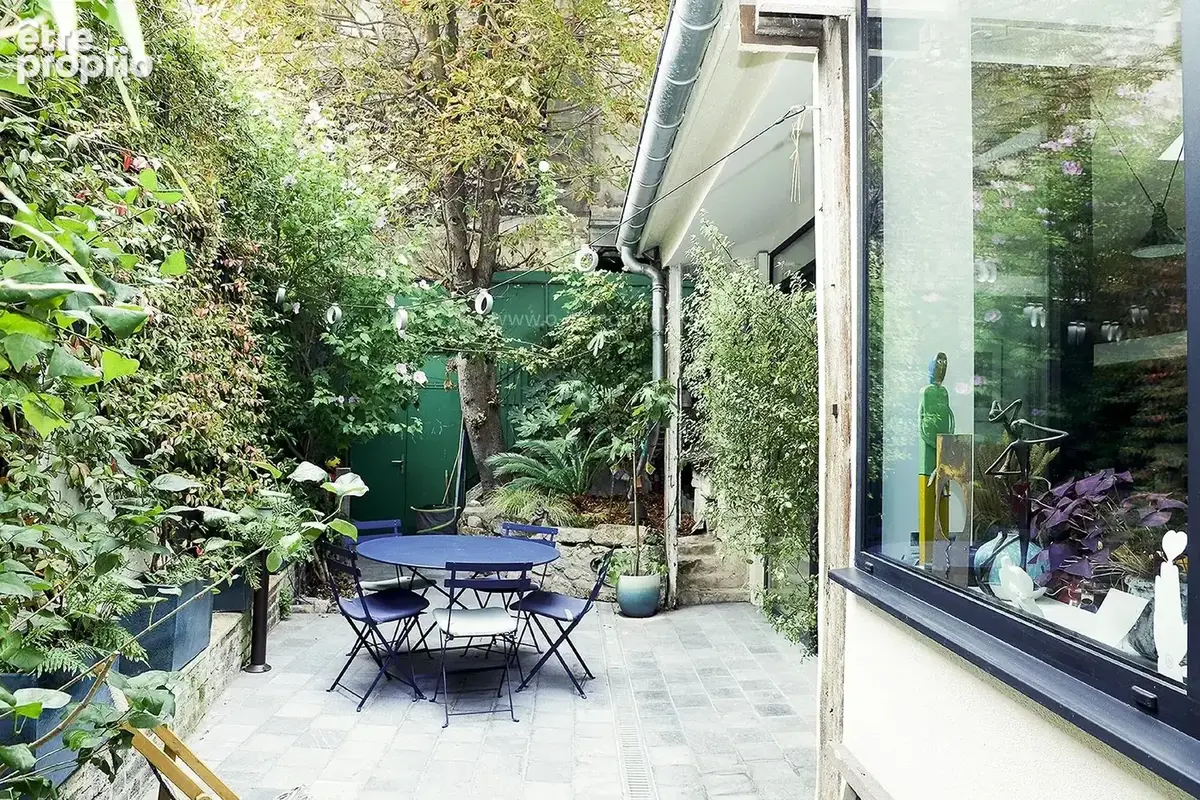 Grande et Belle Maison individuelle avec jardin au coeur du 11ème arrondissement de Paris - photo 2