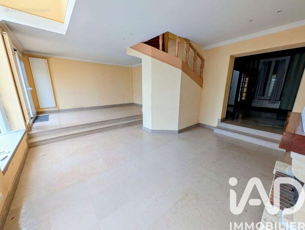 Photo 2 - Maison à EZANVILLE