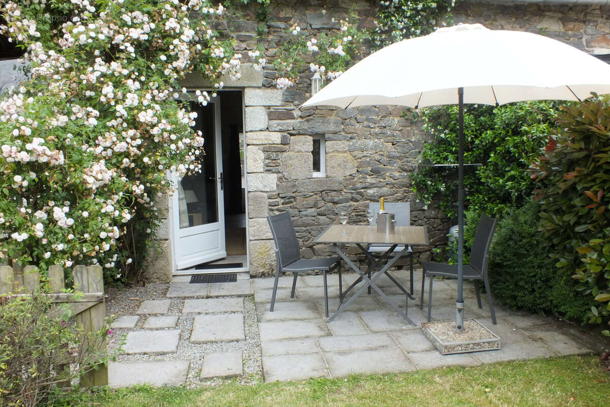 Maison à CLEGUEREC