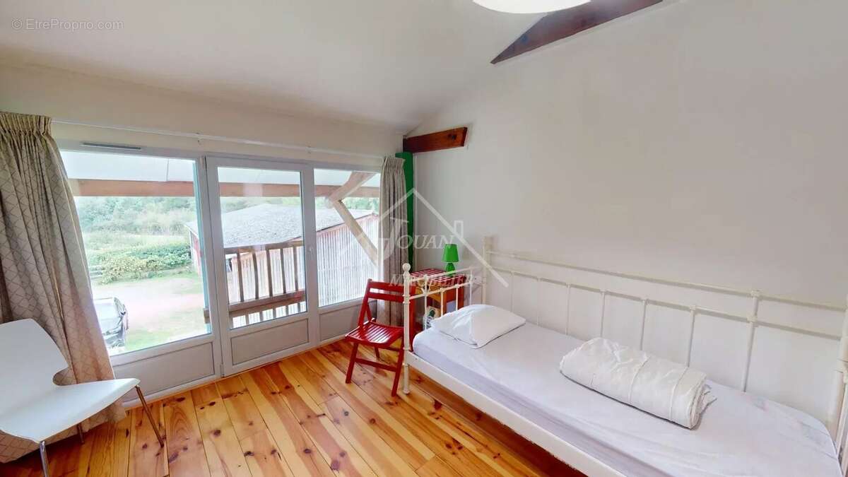 Maison à SAINT-BONNET-TRONCAIS