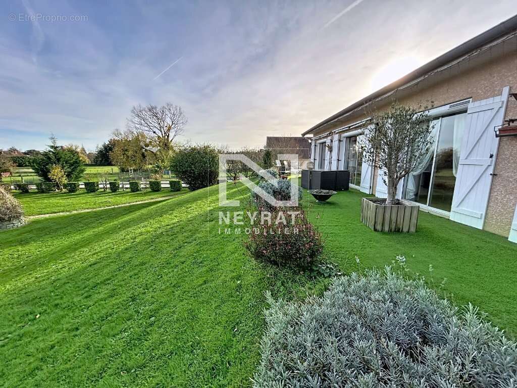 Maison à SENNECEY-LE-GRAND