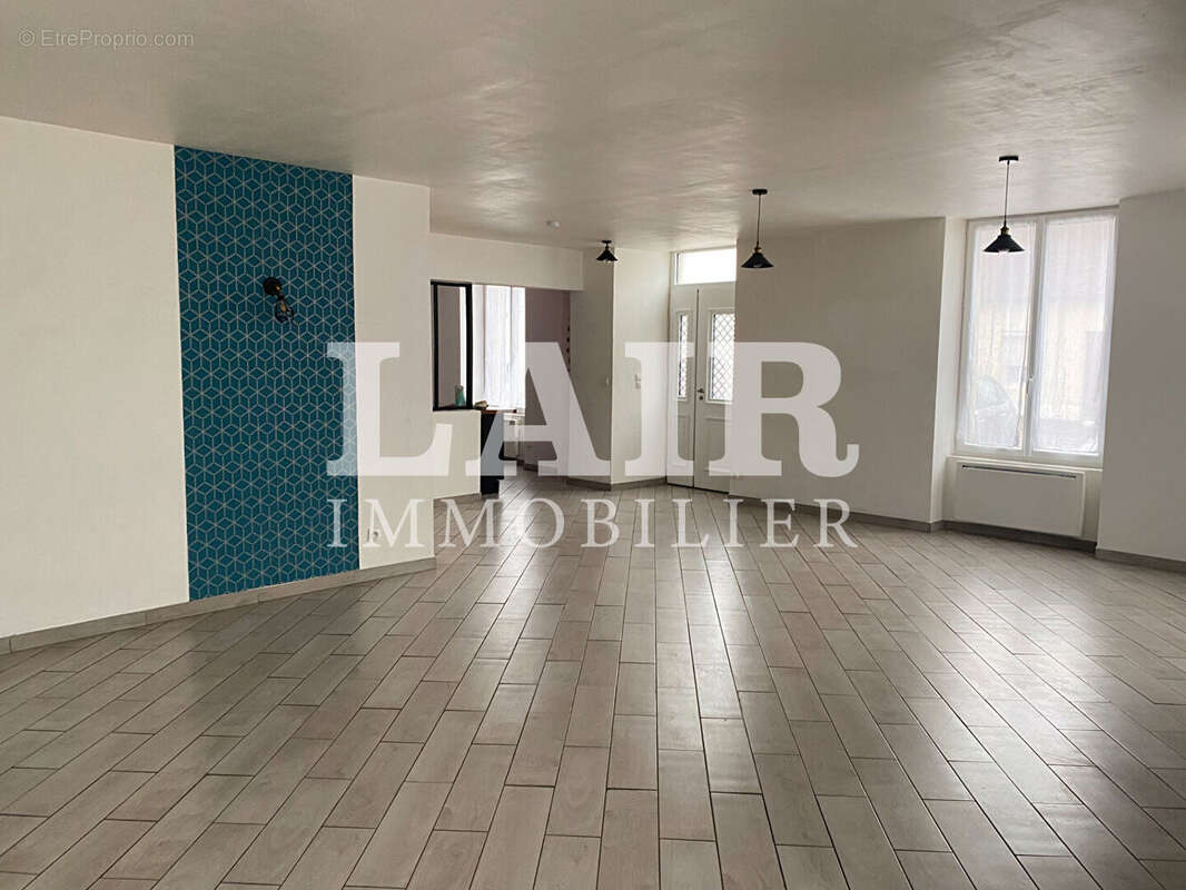 Maison à LA FRESNAYE-SUR-CHEDOUET