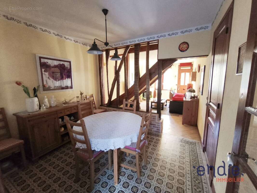 Maison à BEAUVAIS