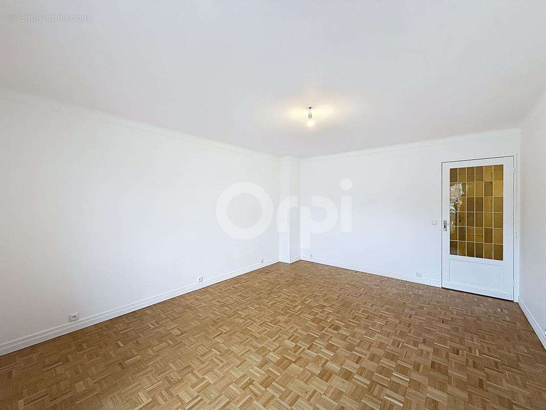 Appartement à NOGENT-SUR-MARNE