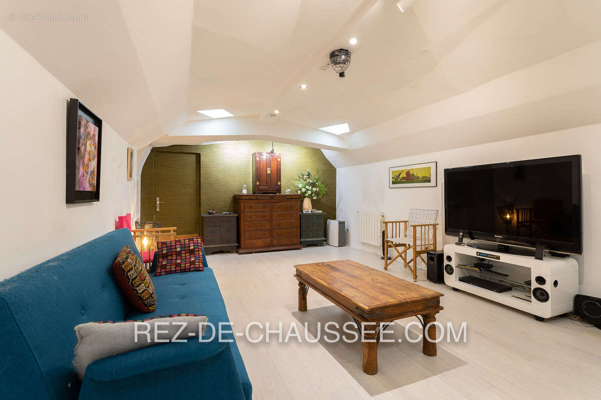 Republique appartement avec atelier d'artiste - photo 7