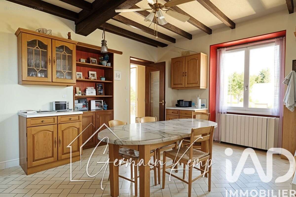 Photo 6 - Maison à LA BATIE-MONTGASCON