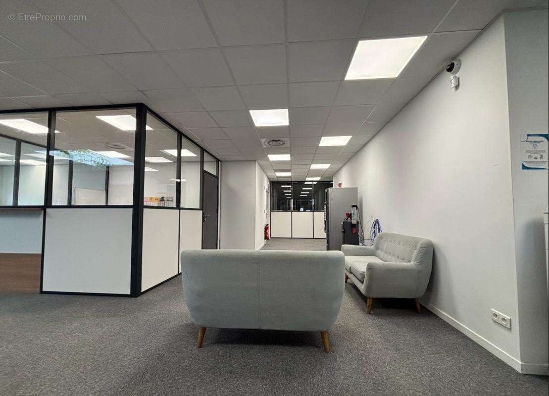 Commerce à VENISSIEUX