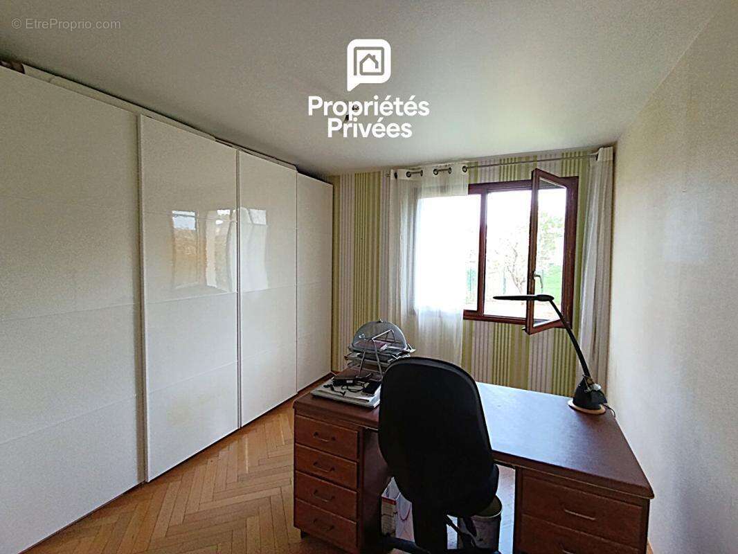 Dans le Dépt 25, en secteur limitrophe à MARNAY 70 : Belle maison familiale de 193 m2 habitables avec sous-sol complet semi-ente - photo 6