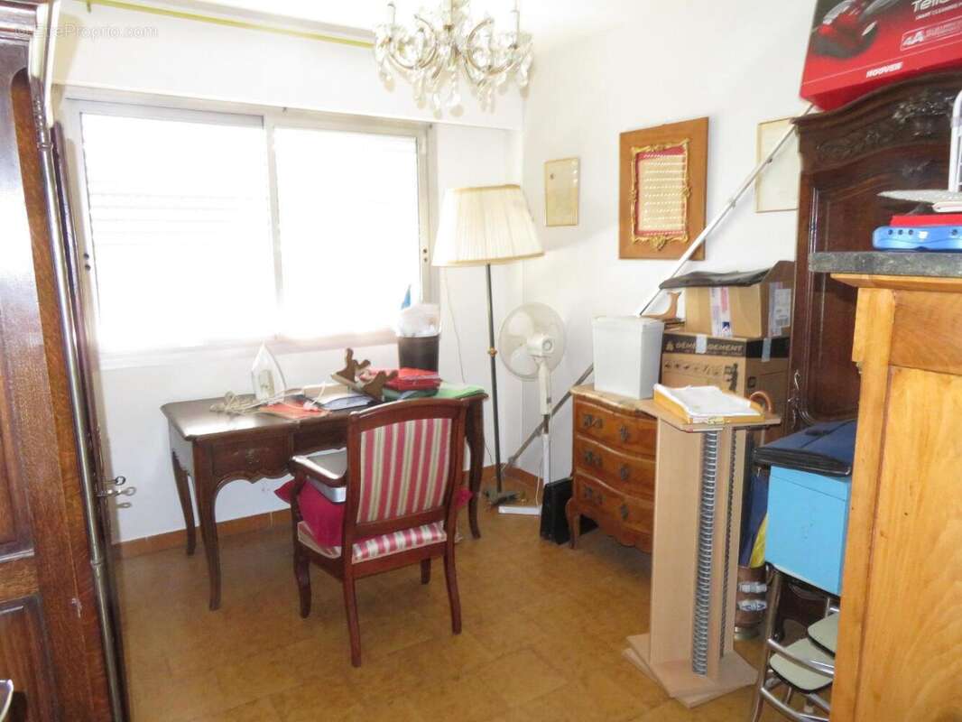   - Appartement à DRAGUIGNAN