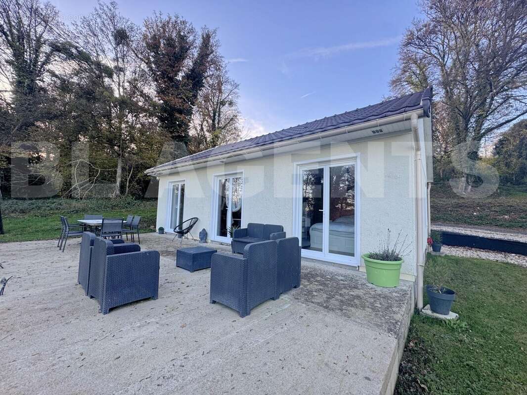 image00074_DxO - Maison à POMMEUSE