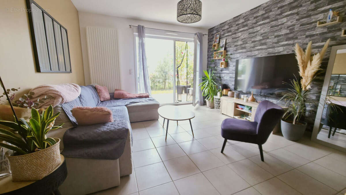 Appartement Le Rheu 3 pièces 64 m2 - photo 2