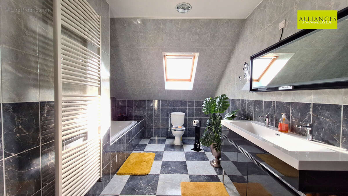 Appartement à BAVILLIERS