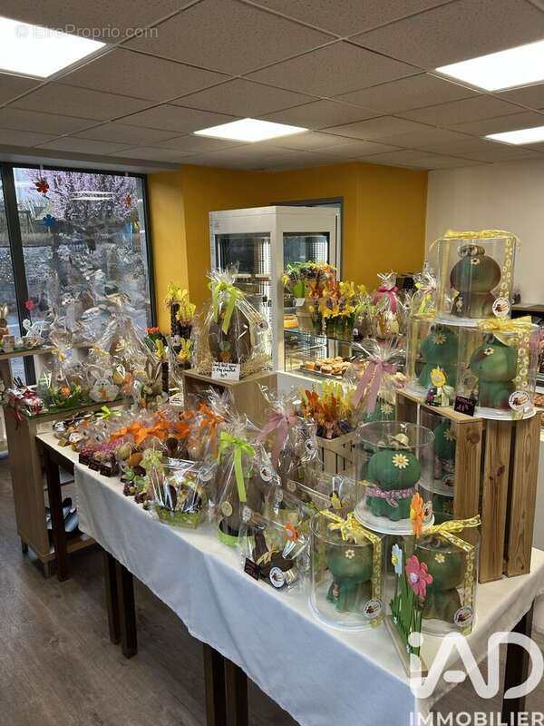 Photo 6 - Commerce à ROCHEFORT-MONTAGNE