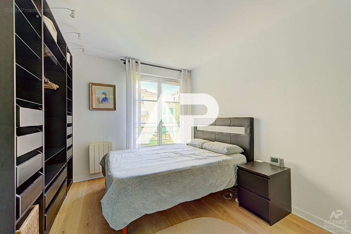 Appartement Rueil Malmaison 3 pièce(s) 82.49 m2 - photo 7