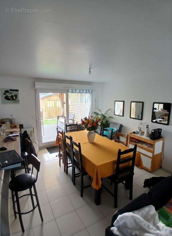 Maison à NEUVILLE-SAINT-REMY