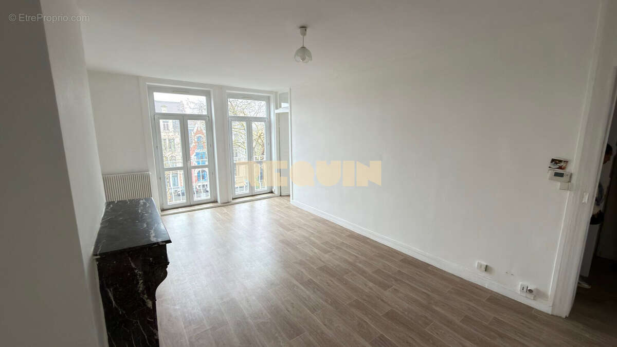 Appartement à LA MADELEINE