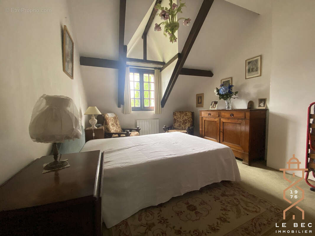 Maison à LE TOUR-DU-PARC