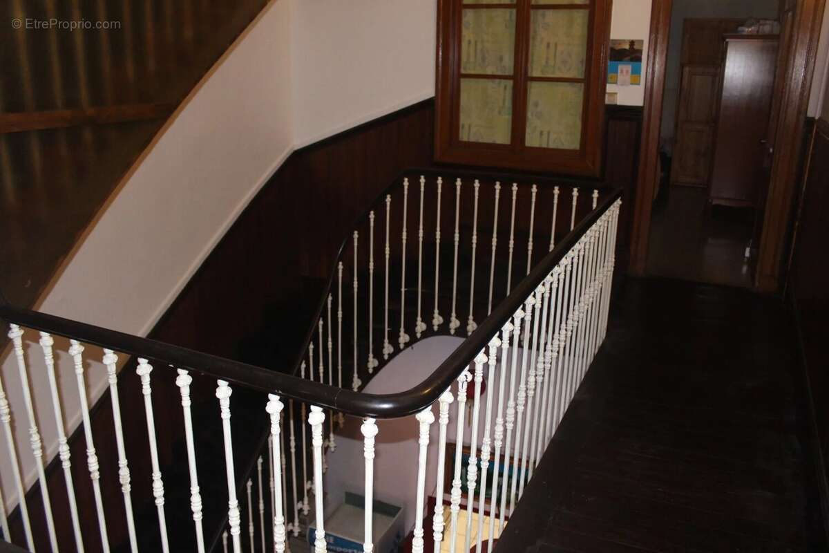 Vente Murs + FOnds de commerce - MONTREJEAU - photo 5