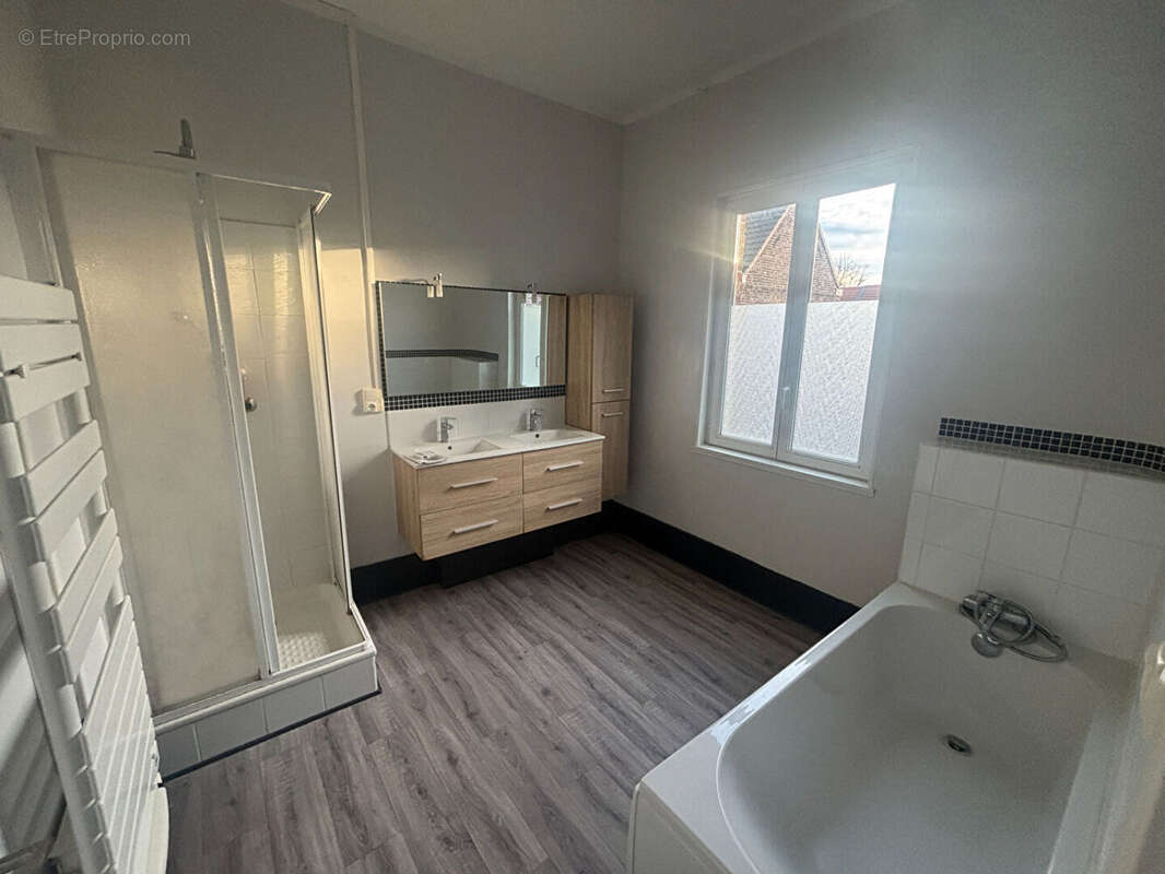 Maison à CONDE-SUR-L'ESCAUT