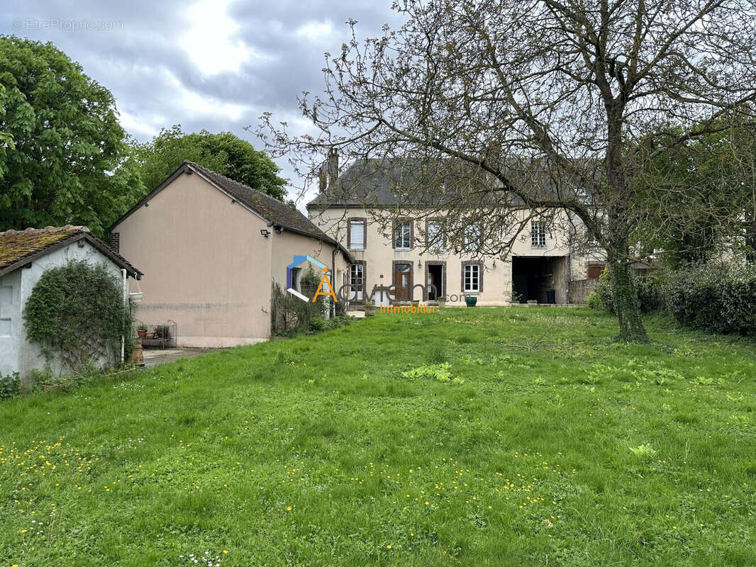 Maison à COURTENAY