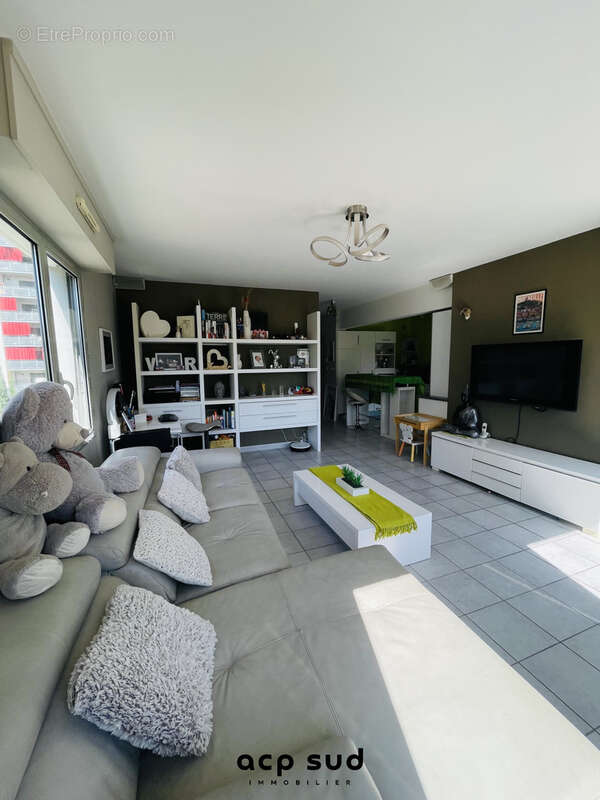 Appartement à MARSEILLE-2E