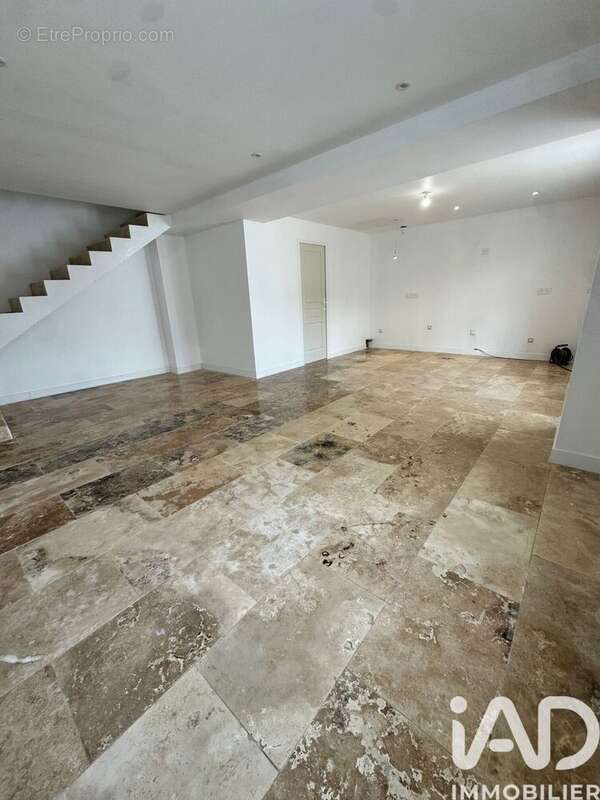 Maison 86 m² à Prin-Deyrancon  - photo 2
