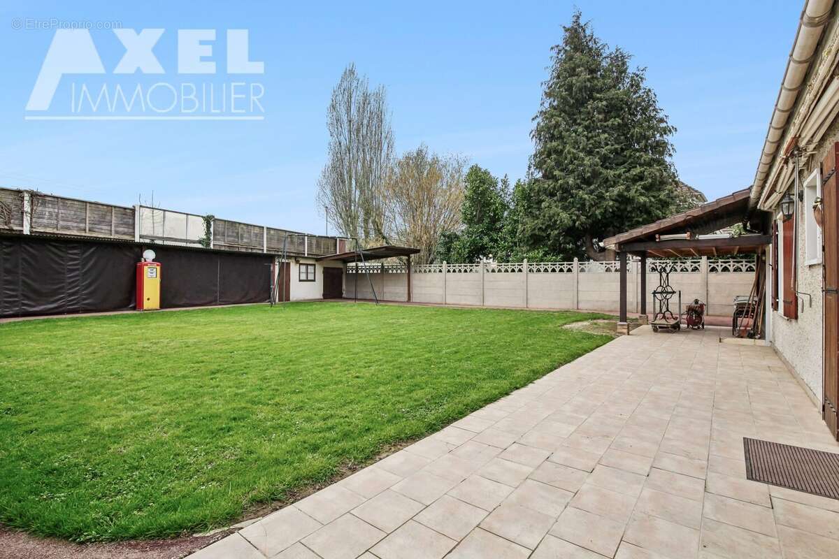 Maison à BOIS-D'ARCY