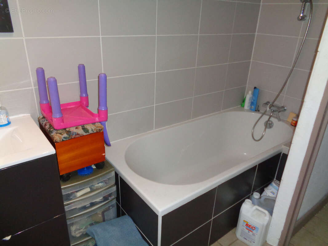 *TERRAIN 400 M2  pour faire deux immeubles 1600 m2 minimum. - photo 12
