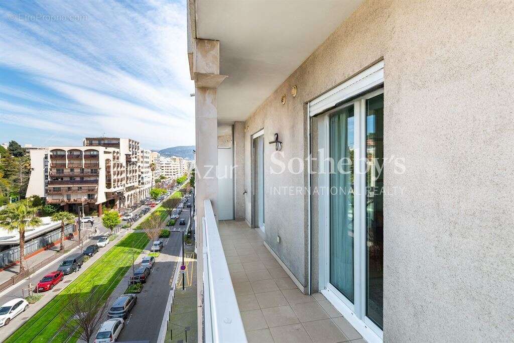 Nice Promenade des Anglais appartement 4 pièces terrasse vue mer garage étage élevé - photo 17